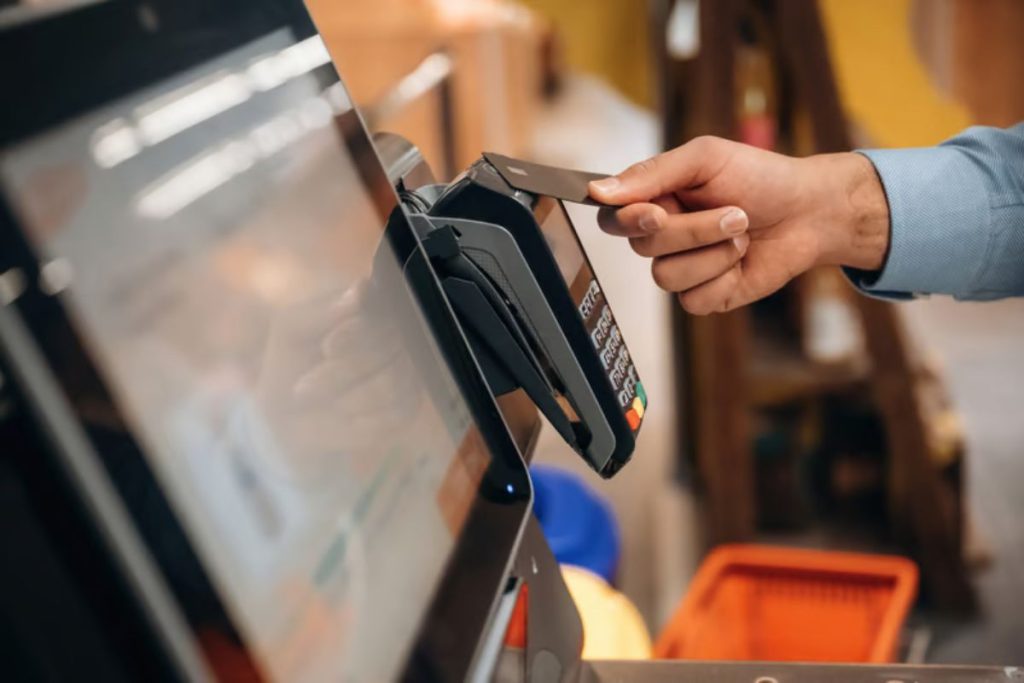 Barcode vs RFID technology side-by-side feature analysis with operational benefits