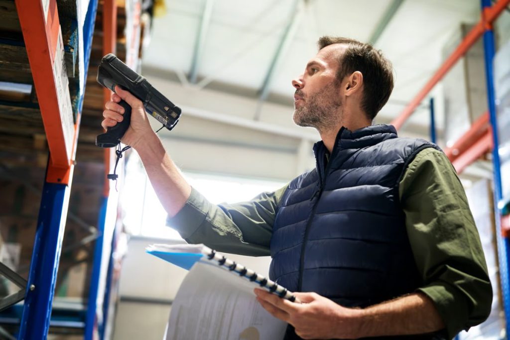 Real-Time Equipment Monitoring RFID Factory Operations