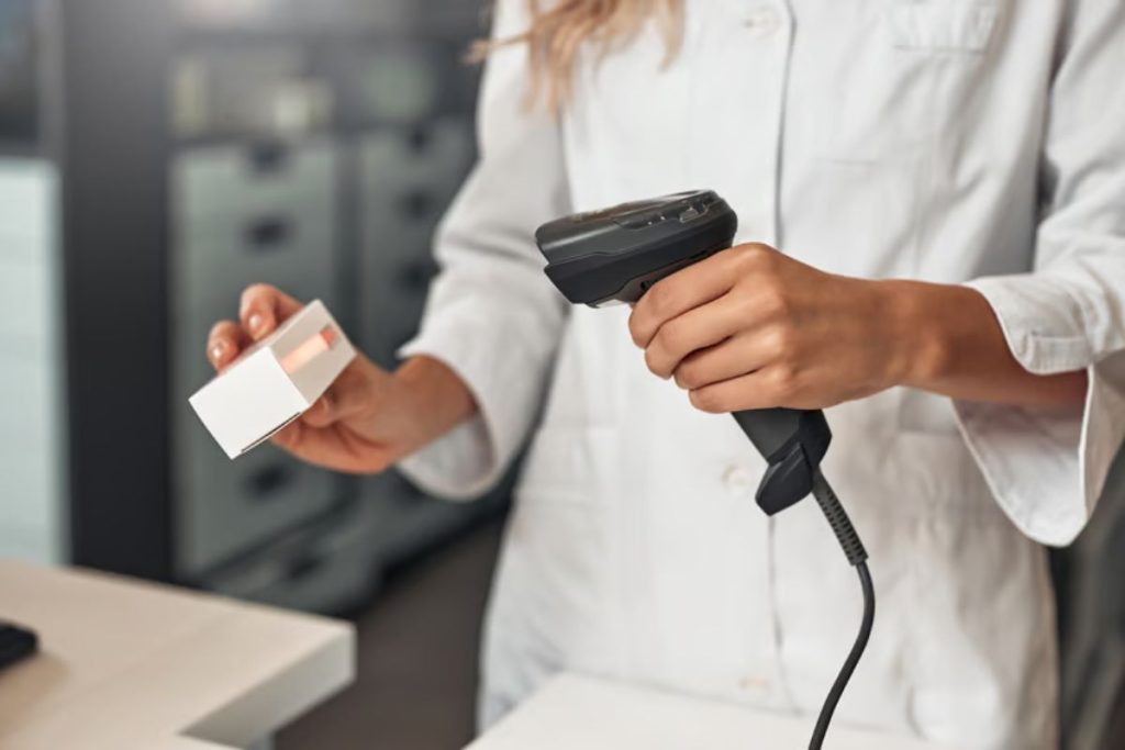 Medical error prevention RFID hospital dashboard monitoring patient safety metrics and compliance