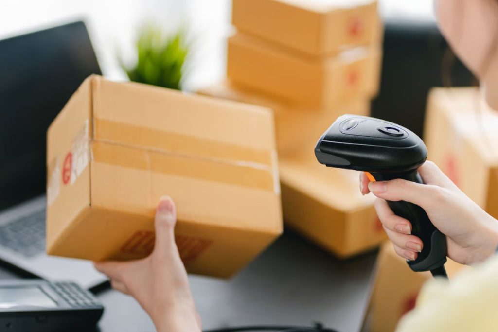 RFID superiority demonstrated through an advanced smart tag and reader system designed for simultaneous bulk scanning and automated data capture